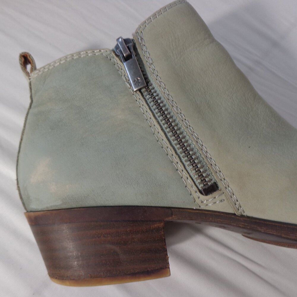Lucky Brand Basel Leather Green Almond Toe Ankle Bootie Block Zipper Size 8.5M - Picture 10 of 10